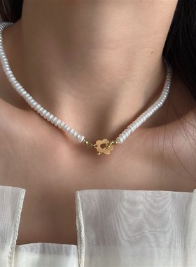 轻奢小众天然珍珠花朵项链 2024年新款高级设计感 OT扣珍珠锁骨链