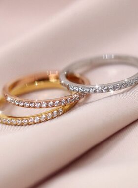 洗手免摘不掉色轻奢微镶碎钻细排钻叠戴关节尾戒食指钛钢锆石戒指