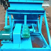 4电磁振动给料机 码 煤矿给料机 头散料转运机