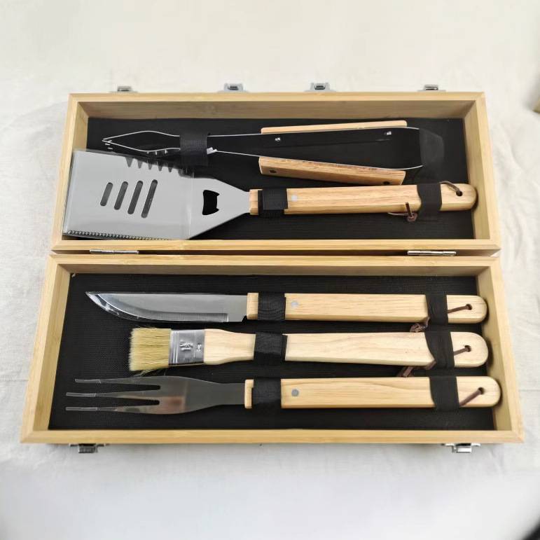 ?现货厂家不锈钢烧烤工具套装户外BBQ木柄叉铲夹组合烧烤具全套
