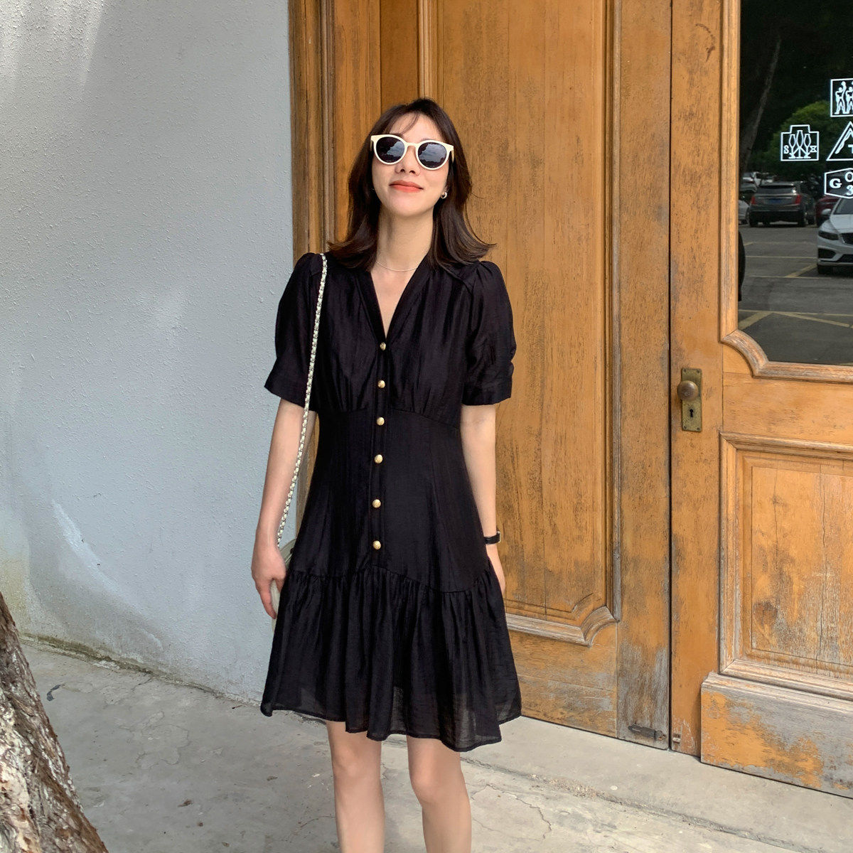 LCCHRISE法式黑色v领连衣裙女