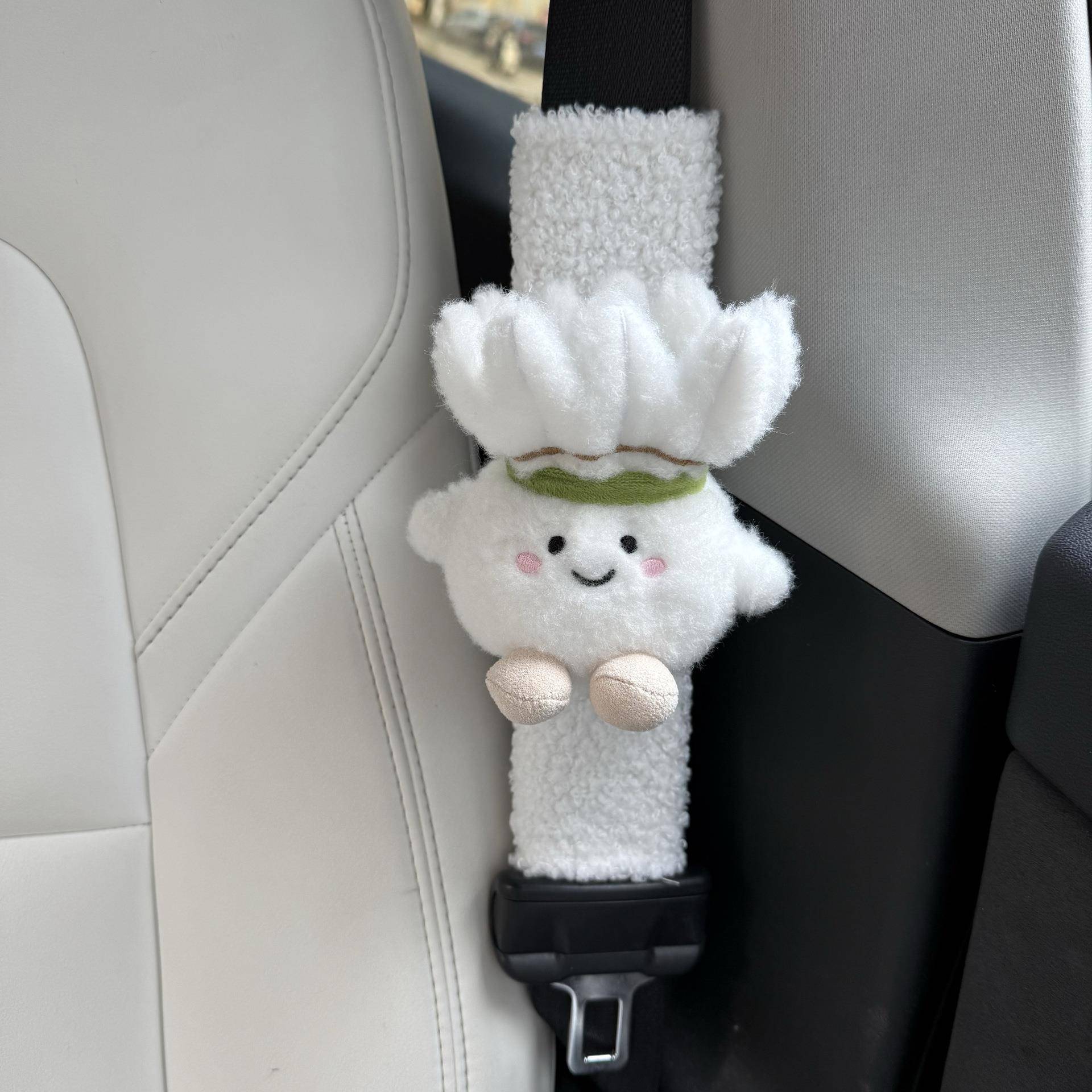 软fufu羽毛球汽车安全带护肩套可爱车载装饰护肩套情侣汽车饰品