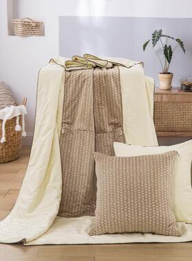 1VPR蚕丝多功能汽车用抱枕被子两用纯棉四季车载折叠靠枕头被全棉