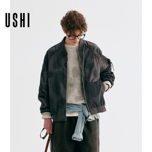 USHI悠时简约立领通勤休闲罗纹拼接廓版刺绣LOGO潮酷印染夹克男装