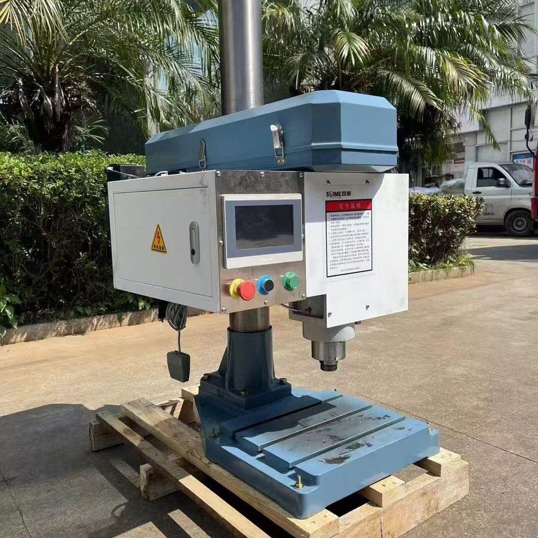 数控钻床伺服钻孔攻丝一