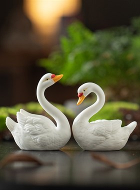 陶瓷白天鹅小摆件创意桌面装饰情侣浪漫礼物N小鸭子微景观造景搭