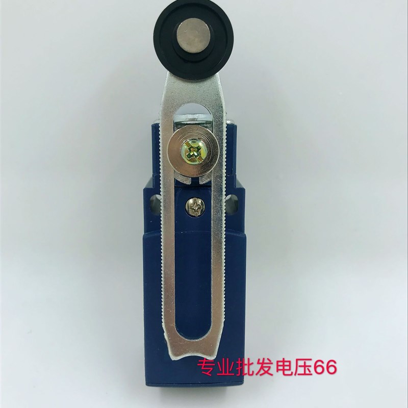 行程开关 XCKN2145P20C 推杆滚轮式 XCK-N2145P20C 银点