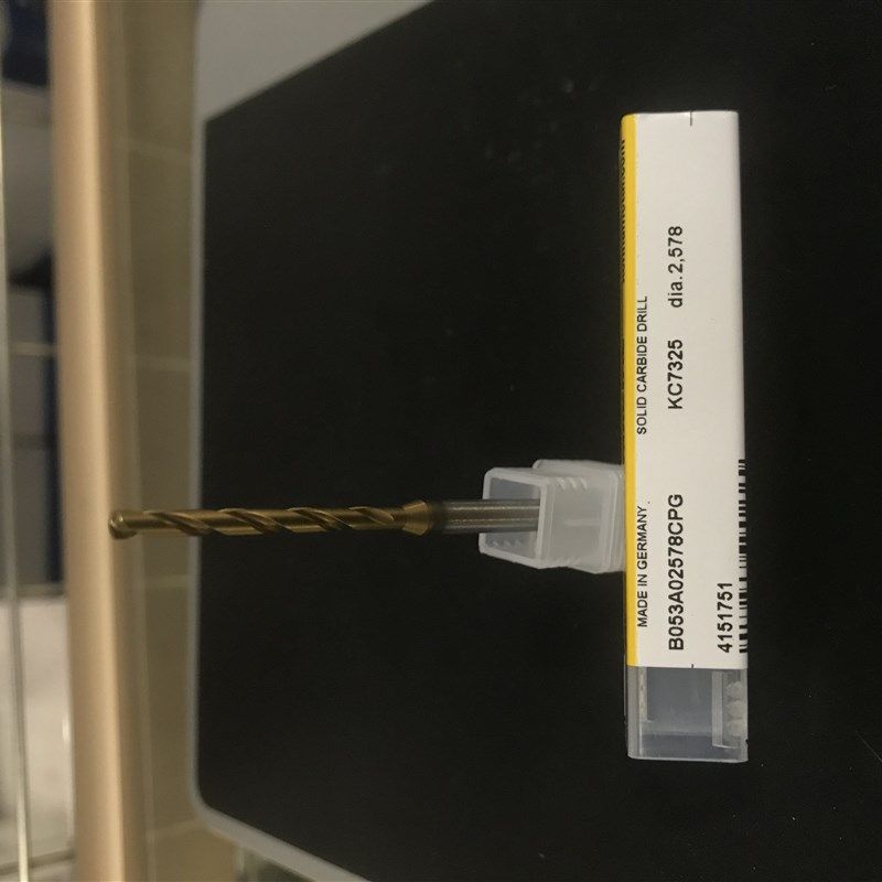 肯纳合金钻头接受订货:B052A B053A07938CPG 2.578 8.733 11.1