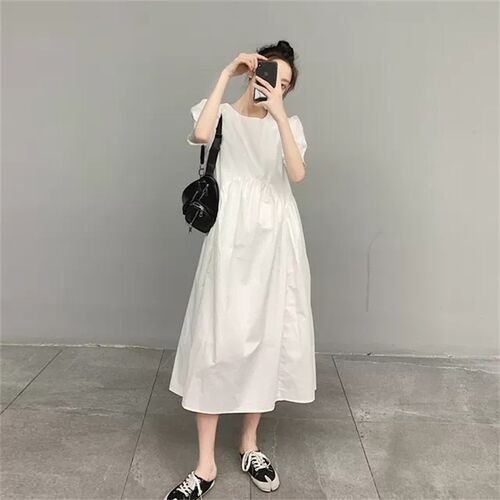 高端轻奢小众法式赫本风高级感气质收腰显瘦泡泡袖连衣裙子女装夏
