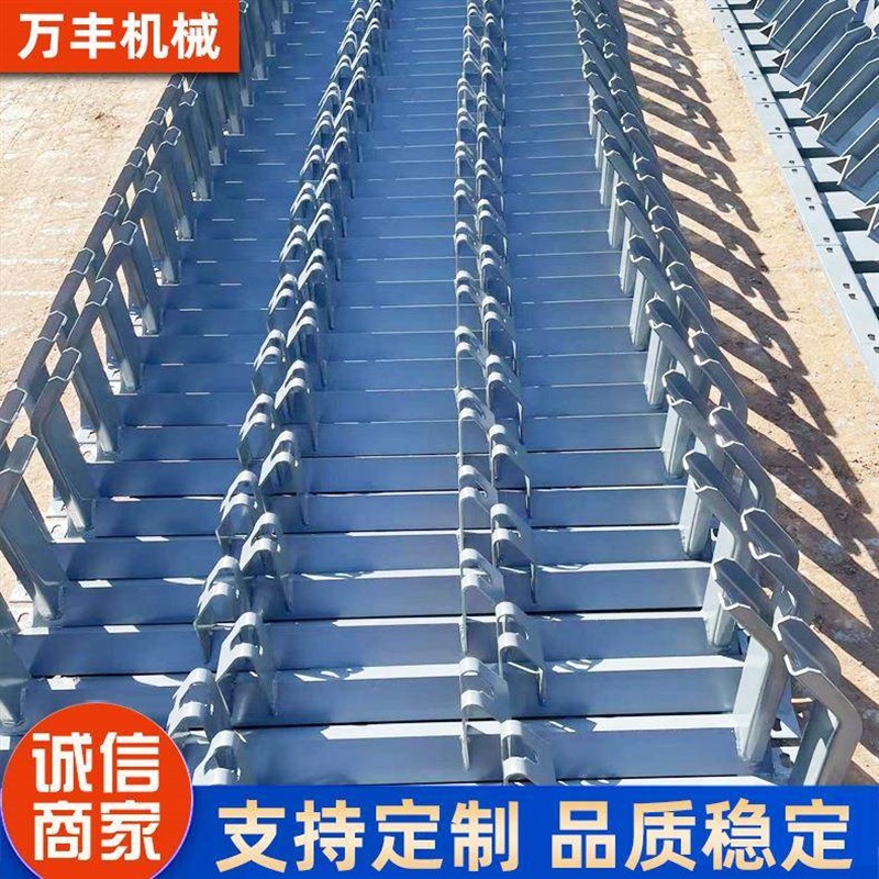 厂家供应DT2型上槽型托辊支架输送机托辊支V架双向自动调心