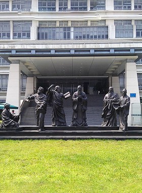 先哲的对话中外文化交流玻璃钢彷铜校F园名人雕塑户外广场艺术摆