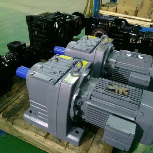 R27-Y1.5KW-1/3.37M1减速机K67-Y1.1KW-1/44.32M1AB齿轮箱减速器