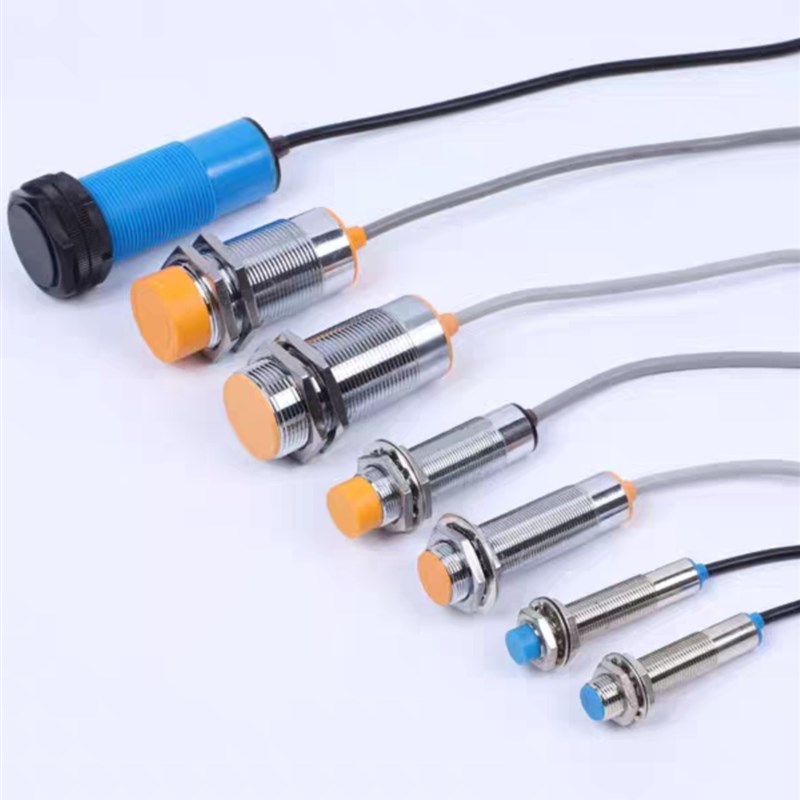 电感式接近开关PR08-o2DO直流两线PNP常开5V24V36V感应2MM直径M8