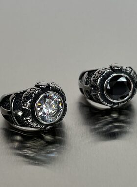 复古十字架戒指男女潮牌朋克嘻哈英文骷髅头宝石指环男士钛钢手饰