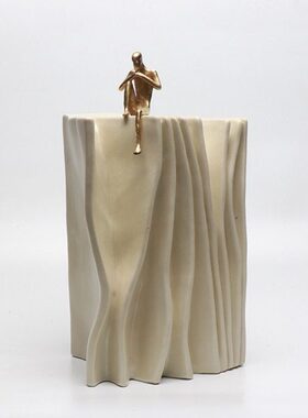 现代新中式创意抽象陶瓷人物摆件电视酒柜样板房间客厅玄关装饰品