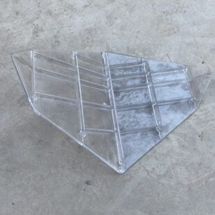 农哈哈玉米播种机配件肥箱隅角底板原厂