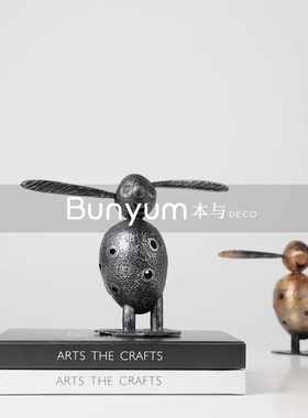 现代简约金属动物人物卡通雕塑y摆件儿童房家居酒店玄关样板间软