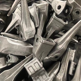 155 135 195 205 225锻造平齿尖齿特尖 三一挖机斗齿SY55 215