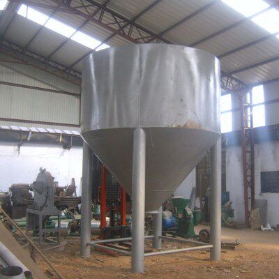 定做各种规格粮仓/不锈钢304材质料仓/不锈钢201材质储料罐