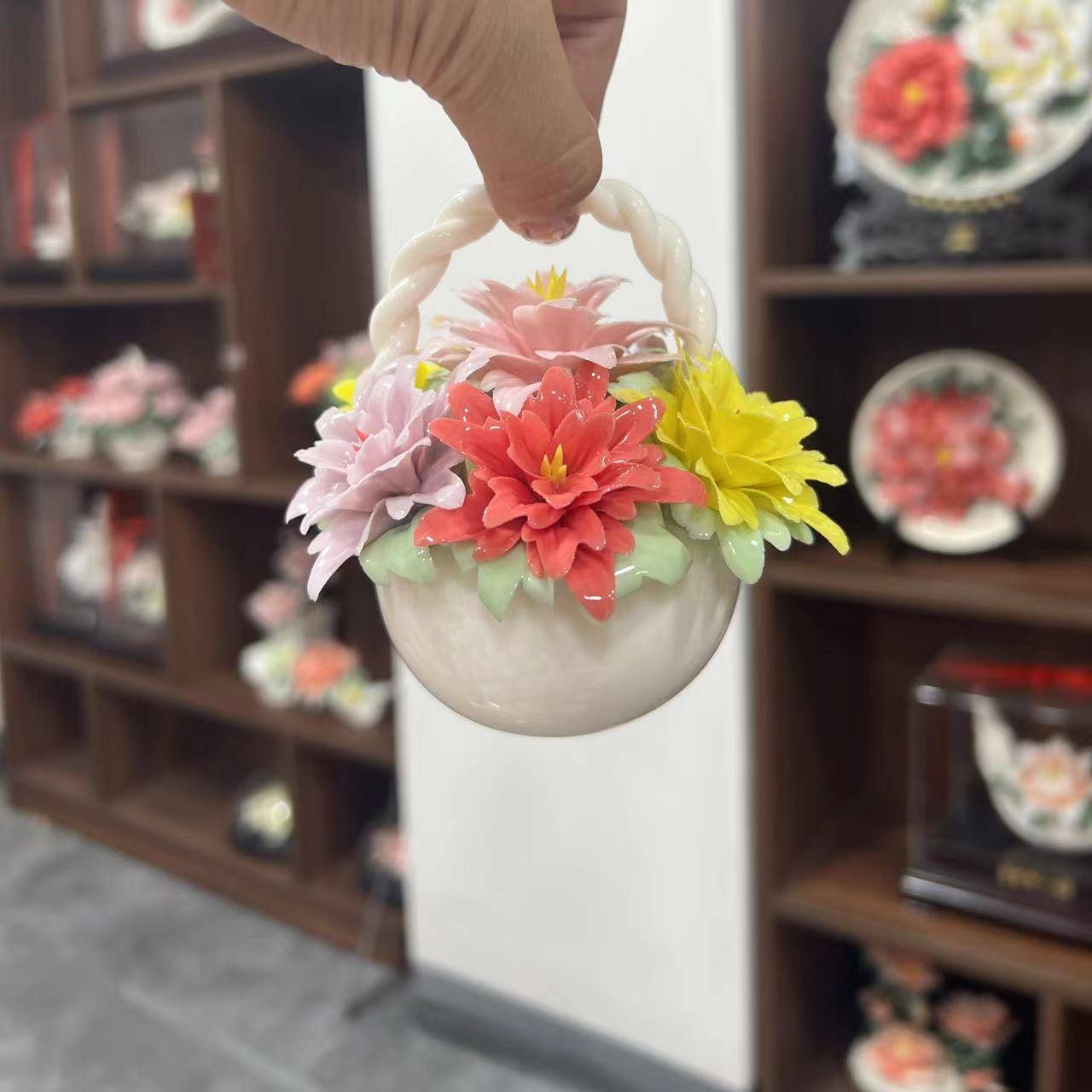 新品陶瓷手捏大丽花牡丹花精致小篮子立体新款摆件送礼佳品