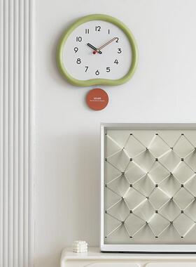 wozo免o准m屋打孔客挂钟20TYOS34725新款网红摇摆创意钟表现代简