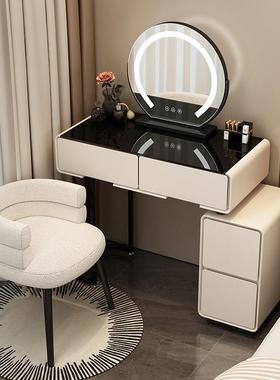 小户型卧室岩板梳约妆台60182CM现代简奶油卧斗风主玻璃柜一体化