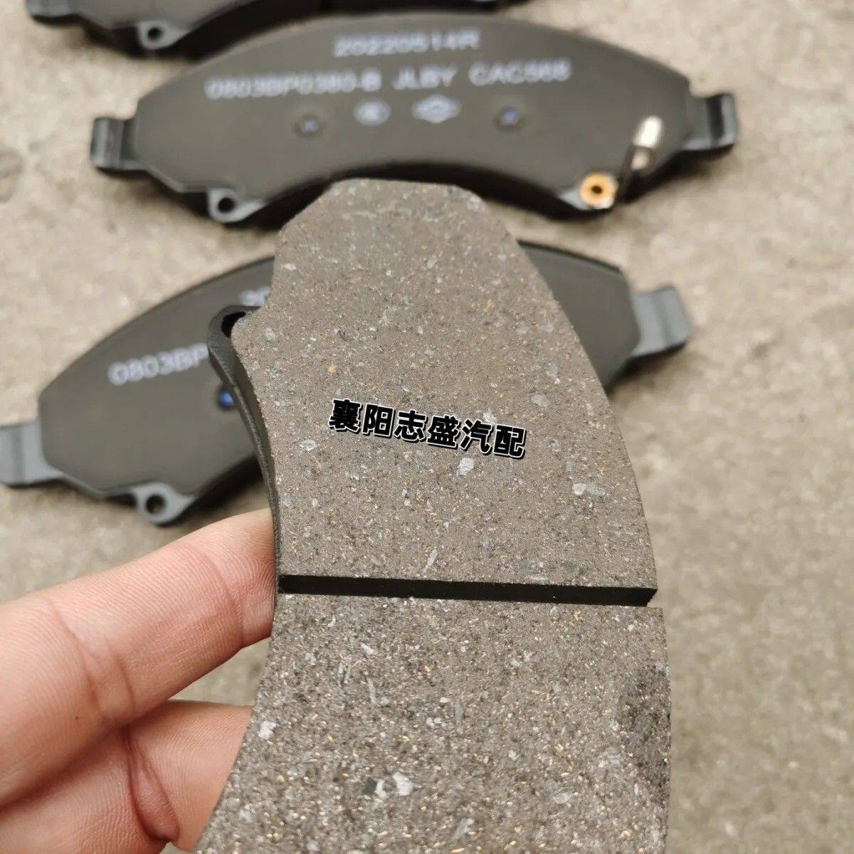 东风途逸T6前轮刹车片碟刹片原厂陶瓷片