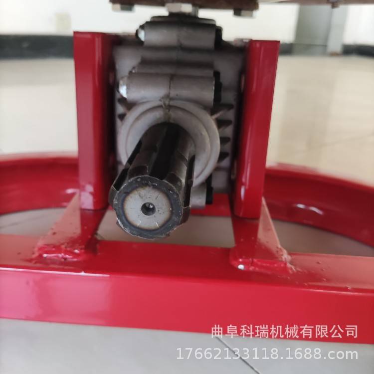 农用撒颗粒化肥机 拖拉机后置施肥器 小麦玉米追肥抛洒机科瑞