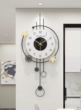 现代简约客厅挂钟025新款静家用音钟65545表餐厅大气挂墙创意2时