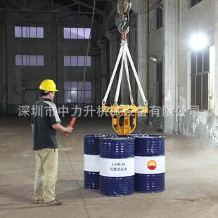 行塑车746油桶具搬运 吊 叉车四油桶夹具 吊具夹吊料桶铁桶叼口式