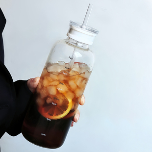 夏季 大容量玻璃杯女士简约随手杯子带盖刻度吸管杯男Y士冰镇咖啡