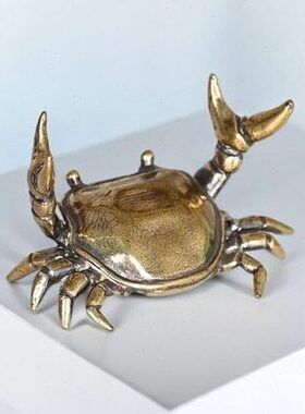 铜螃蟹摆件黄铜复古新款举重螃蟹桌面茶桌盖置书桌创意笔搁铜艺品