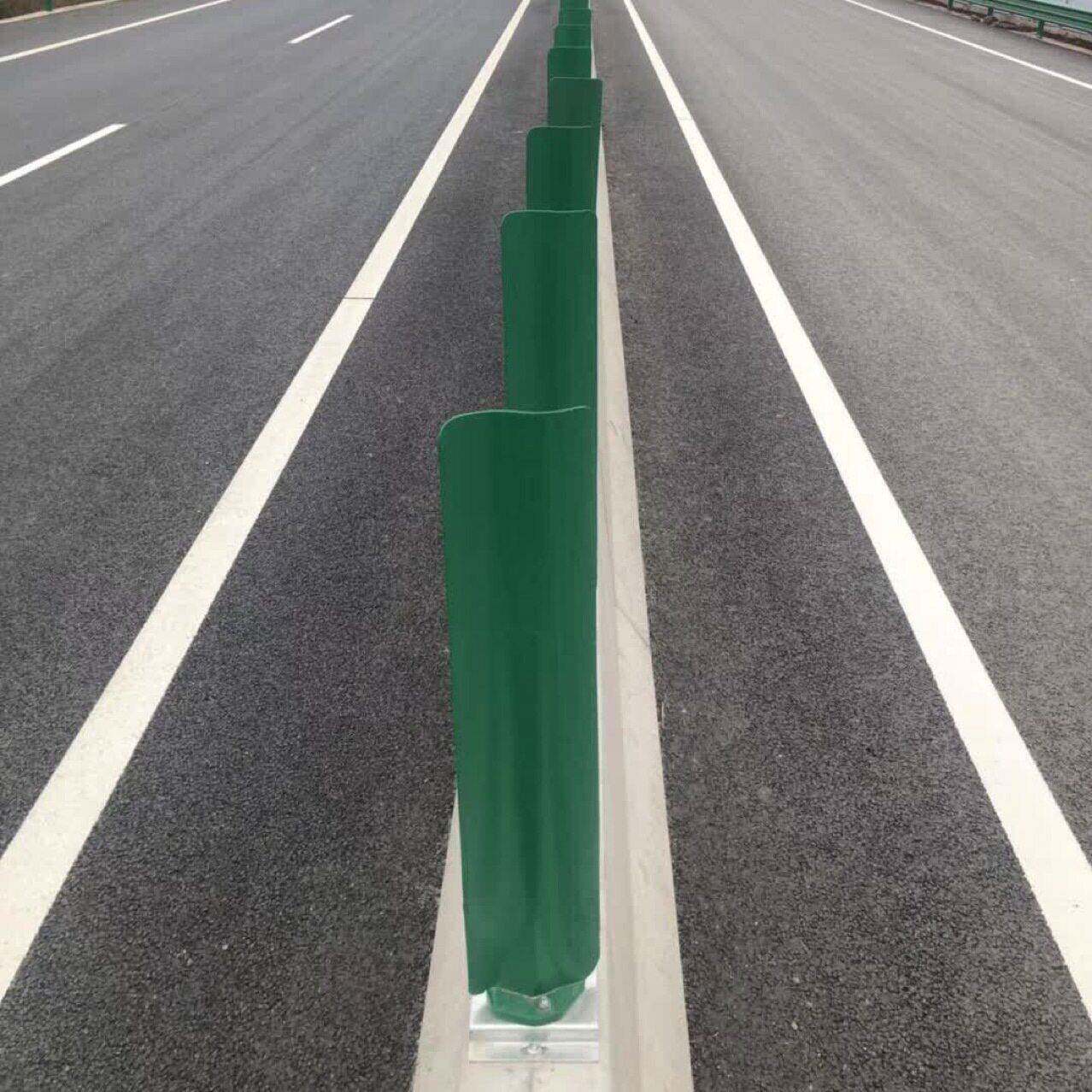 车道防眩板速公路醒目遮光板桥梁护栏挡光板对向玻璃钢防眩板