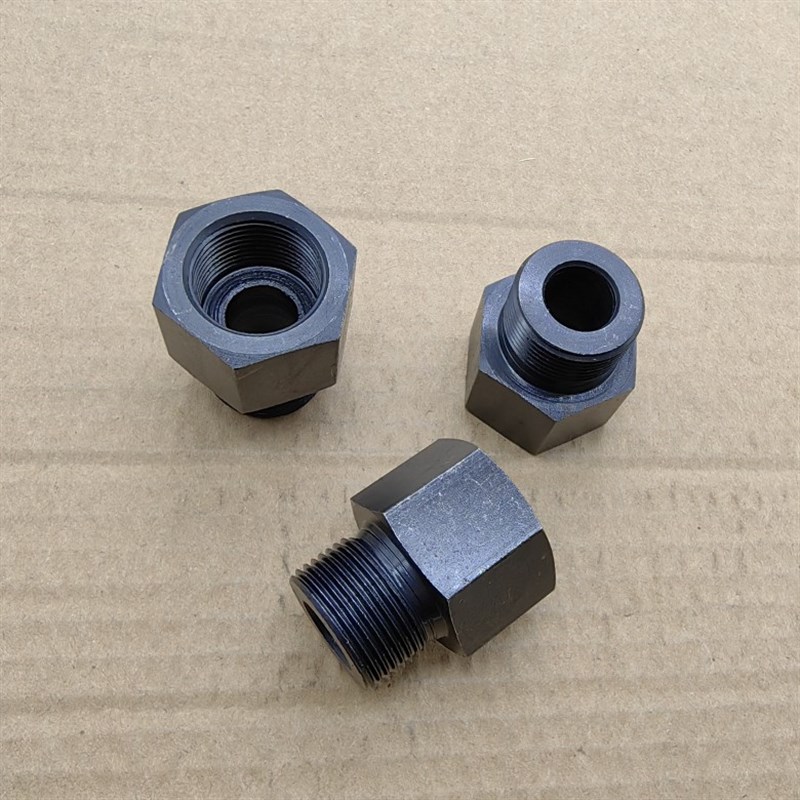 补芯外丝M24*1.5-转内丝M22*1.5液压铁材料高压接头外表发黑2224