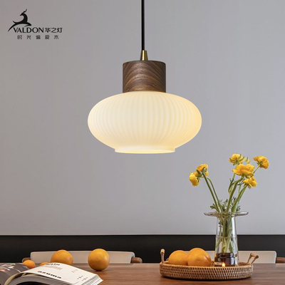 胡桃木现代c轻奢餐厅吊灯家用卧室过道吧台民宿极简创意床头小吊
