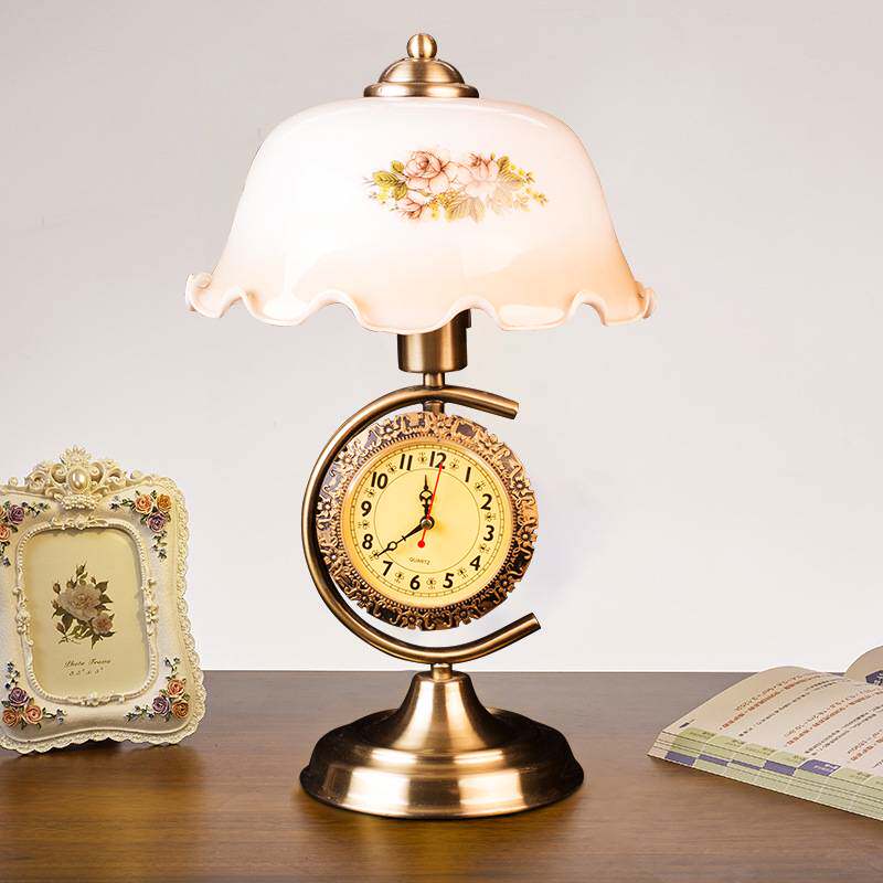 新中式复古怀旧风卧室台灯 民国风格书房客厅带钟表装饰床头柜灯