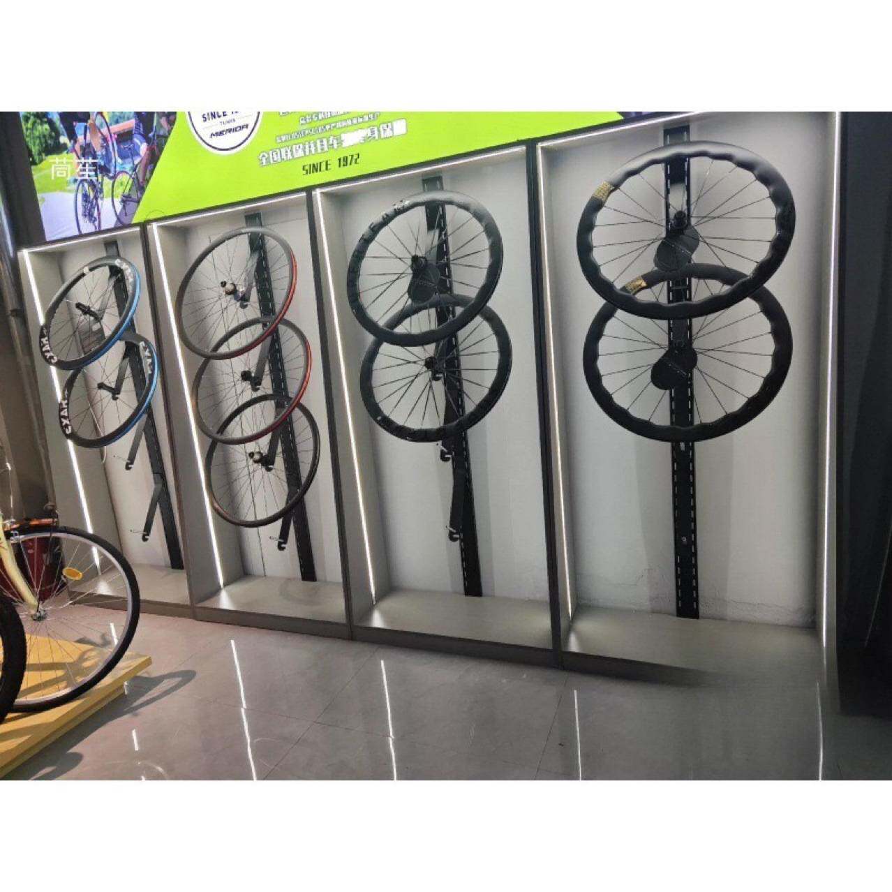 自行车轮毂车圈墙体展架山地车公路车轮圈挂墙轮组展示架壁挂式