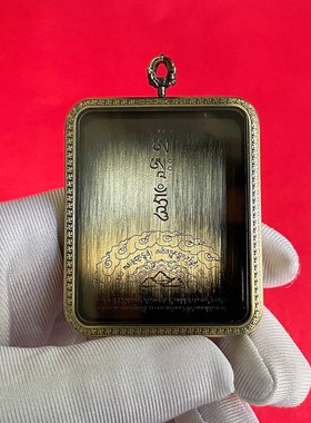唐卡盒子嘎乌盒纯铜材质外v壳立体浮雕做旧复古唐卡壳子吊坠方形