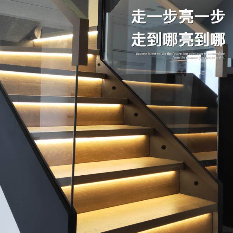踩一步一亮网红楼梯感应踏步灯彩色音乐钢琴梯步灯户外工程台阶灯