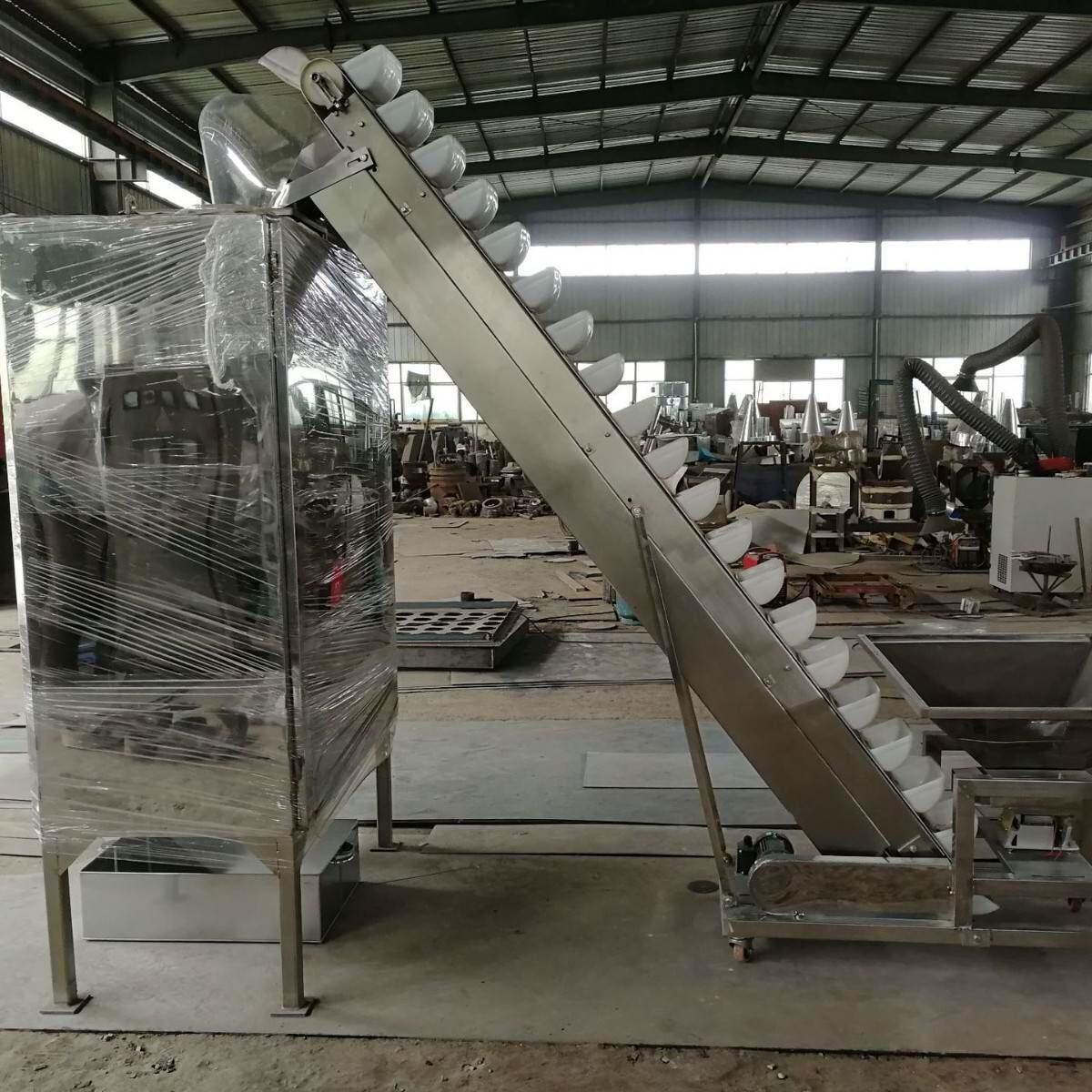 芝麻糖芝麻盐粉碎机厂家 芝麻汤圆芝麻粉碎机河南粉碎设备