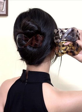 【下单立减50】气质8字发夹时尚豹纹波点高档磨砂盘发鲨鱼夹发KF