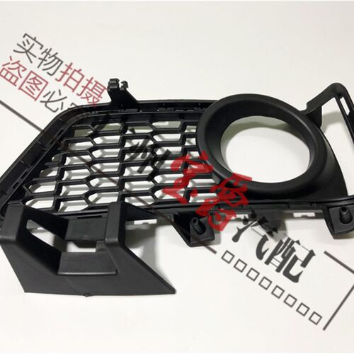 适用宝马3系F30前杠F35风网316格栅318雾灯320框328罩330盖板335