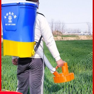 新款农用撒肥料神器多功能洒肥料肥料化肥播撒器撒肥机电动施肥器
