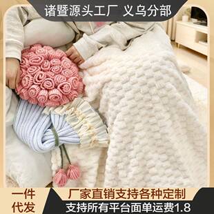 秋冬季款沙发靠枕半边绒毛毯子网红玫瑰花束毯多功能花朵抱枕卧室