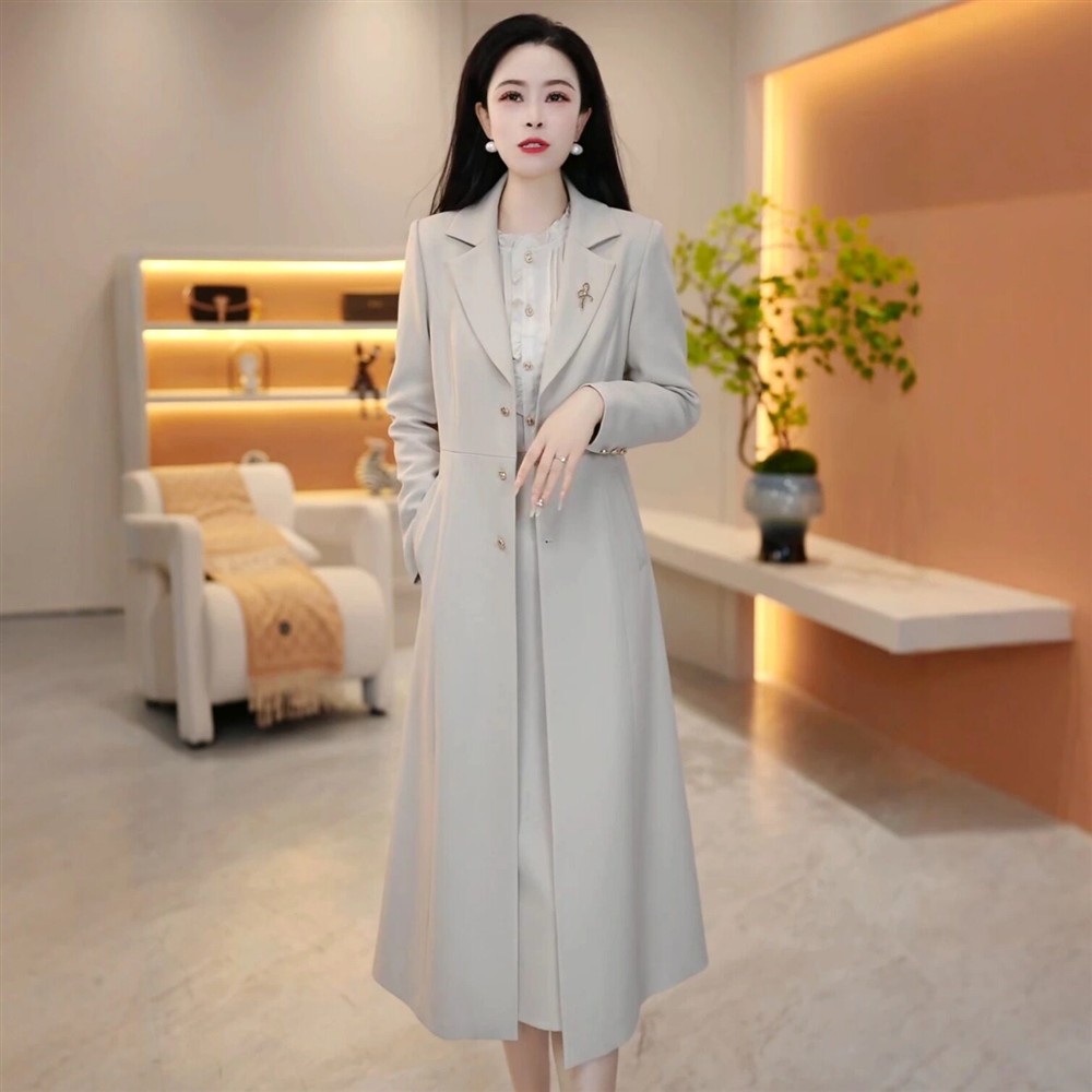 风衣外套长袖连衣裙女2026秋季新款妈妈高端气质显瘦轻熟风套装裙