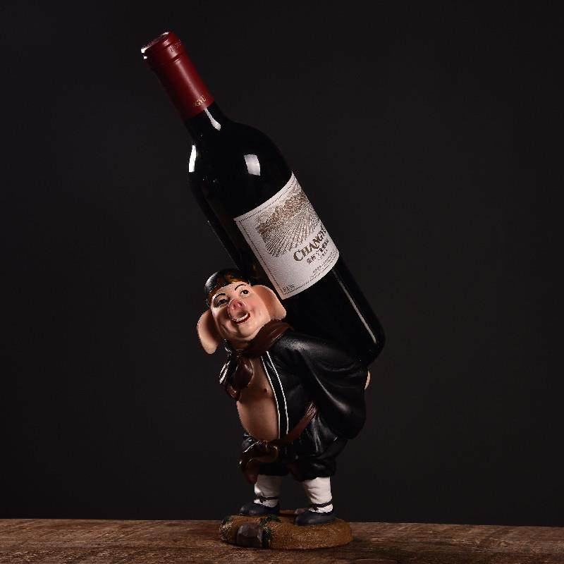 创意二师兄中式红酒架简约猪八戒公仔西游记人物家居酒柜摆件马小