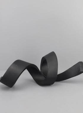 现代简约几何形飘带树脂摆件客厅玄关酒店电视柜样板房家居装饰品