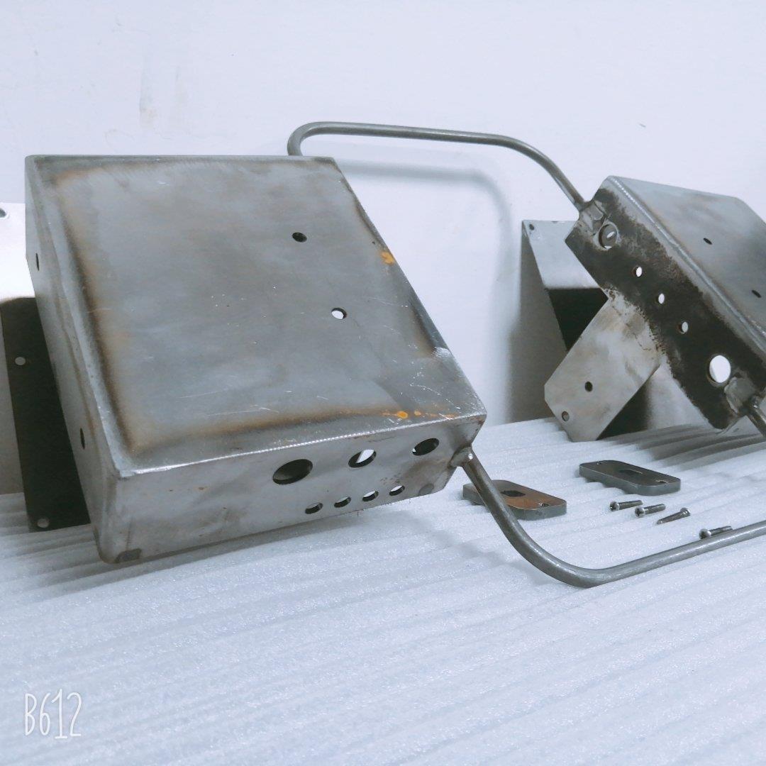 激光焊接独轮车电池盒 电池置物盒加工 板材激光攻牙 铁架加工