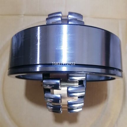 哈尔滨调轴承 23122 23124 23124   23128 CAN 不带油槽 3214A