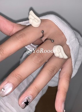 YoRoooi 自制春p夏新款简约百搭叠戴翅膀戒指食指戒百搭可爱对戒